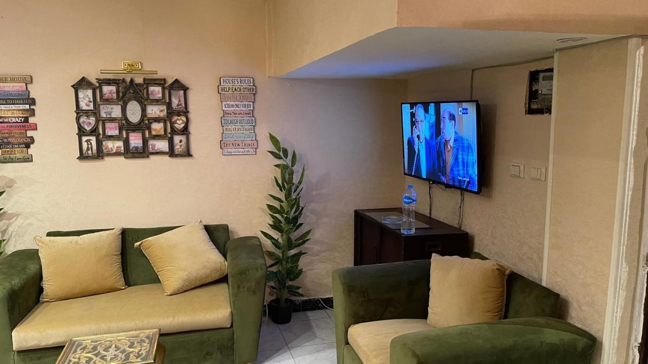 Fancy Apartment Close To Airport Fully Furnished Cairo Exterior photo